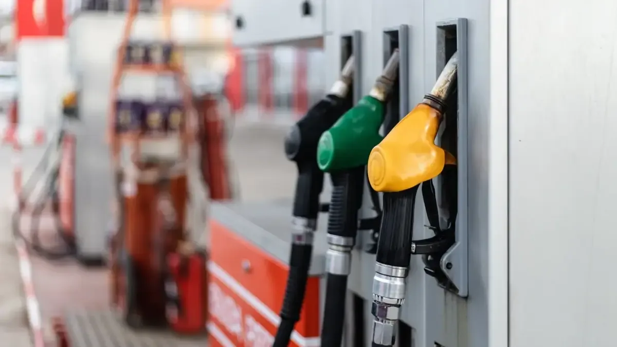 MOTORİNE ZAM GELDİ Mİ? 2 Eylül Akaryakıt Fiyatları: Motorin, Benzin ve LPG'de Son Durum Ne? Motorine ÖTV Za...