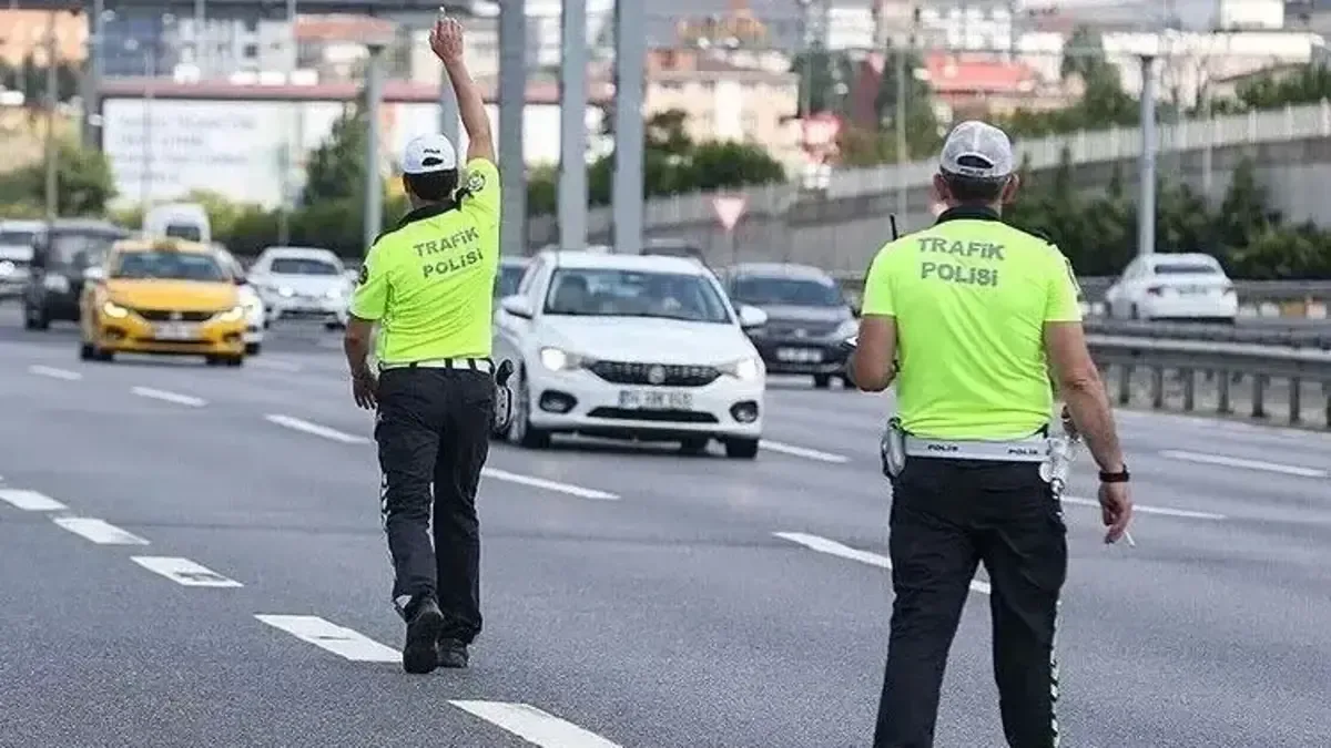 30 AĞUSTOS TRAFİĞE KAPALI YOLLAR LİSTESİ: İstanbul, Ankara'da hangi yollar trafiğe kapalı olacak? Ne zaman,...