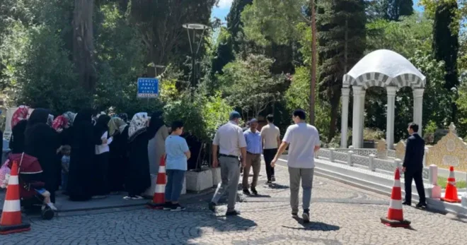 Trump, İran'a Yardım Eden Ülkelere Ekonomik Tehditte Bulundu