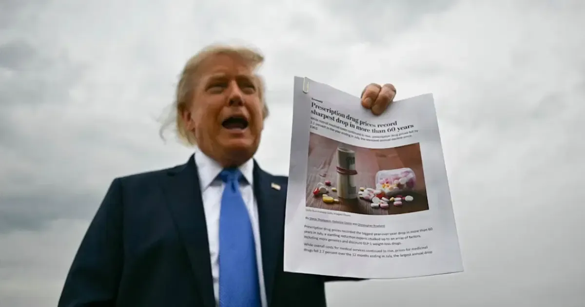 Trump, ilaç fiyatlarındaki düşüşü gösterdi