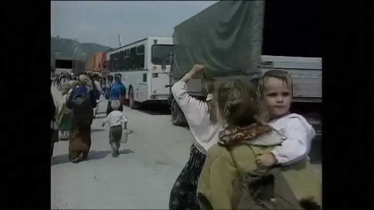 Srebrenitsa Soykırımı'ndan sağ kurtulan Jahic ’e anlattı: "Kameraları kapatıp katliam yaptılar"
