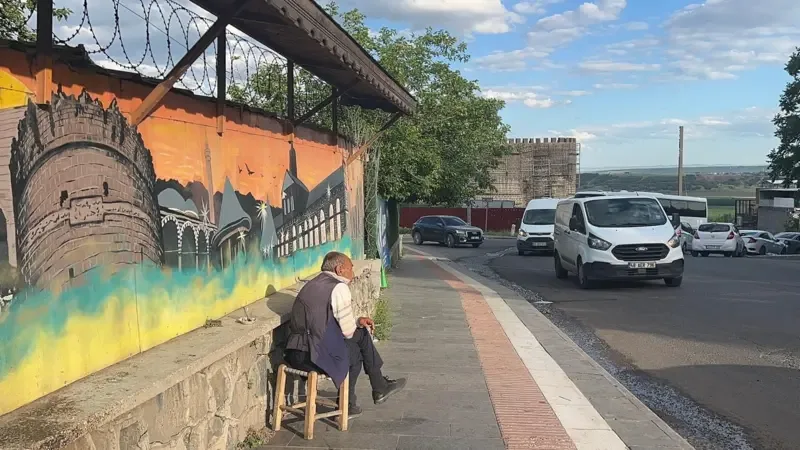 Beklentiler, tereddütler ve eleştiriler: 'Çerçeve yasa' Diyarbakır'da nasıl karşılandı?