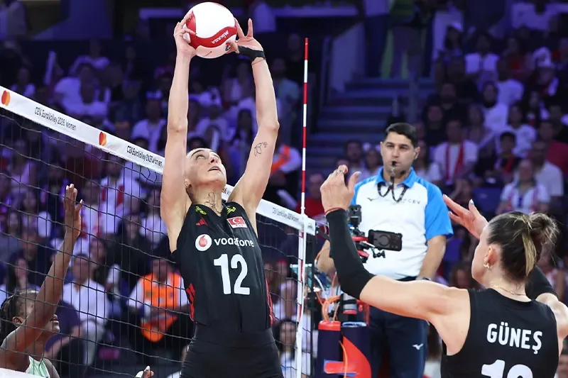Filenin Sultanları, Avrupa Şampiyonası’nda 3’te 3 yaptı! Macaristan’a set vermedi
