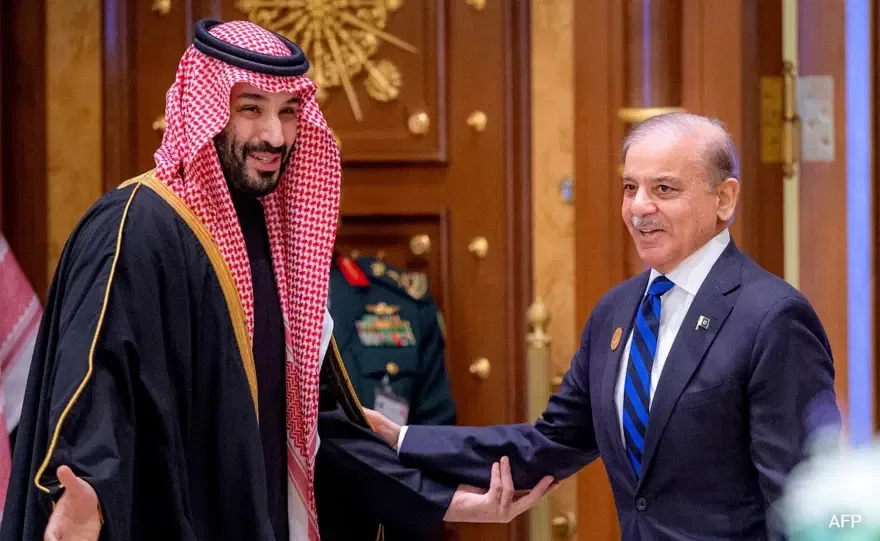 Kritik zirve. Suudi Arabistan, Türkiye ve Pakistan üçlü savunma paktı imzalıyor