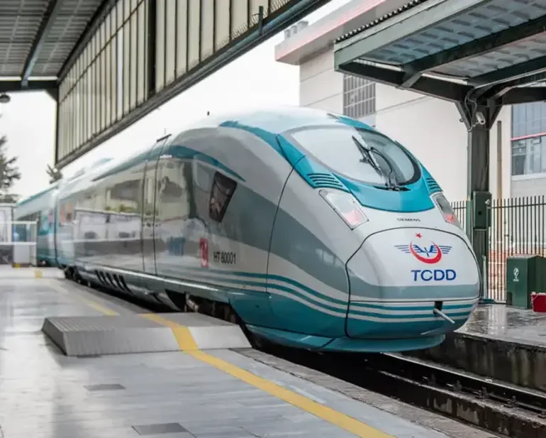 Yüksek Hızlı Tren Biletlerine Zam Yapıldı