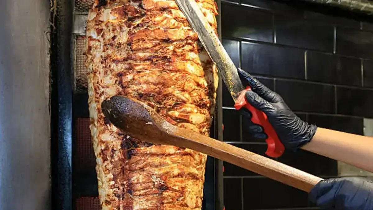 Döner Paketlerinden Askeri İşe Alım Mesajları Çıkıyor