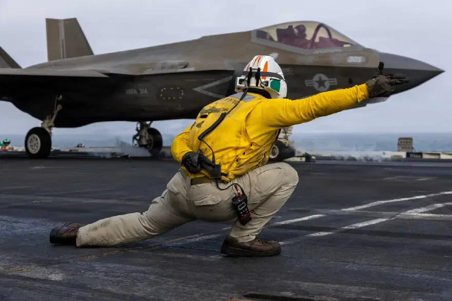 USS Abraham Lincoln Uçak Gemisinde Yaşam Koşulları Tartışma Konusu