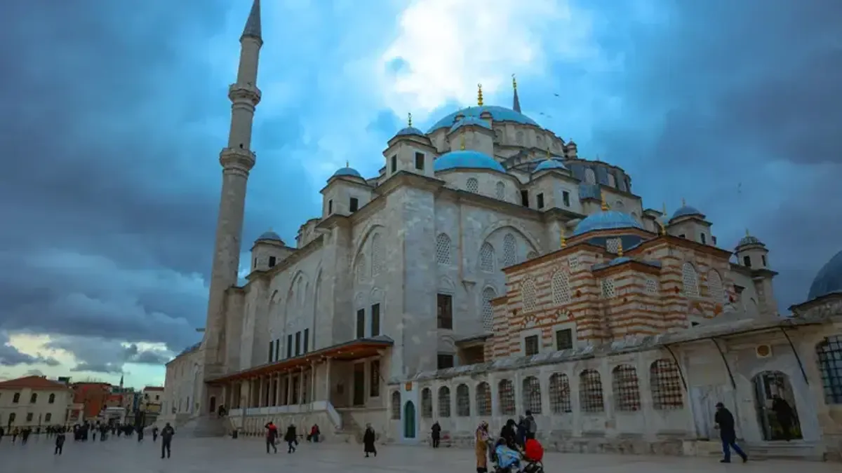 CUMA SELASI SAAT KAÇTA OKUNACAK? Bu Hafta Cuma Selası Ne Zaman Verilecek? Diyanet'e Göre Cuma Selası Saati