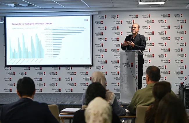Enstitü Sosyal, doğurganlık düşüşüne karşı 10 yıllık yol haritası hazırladı