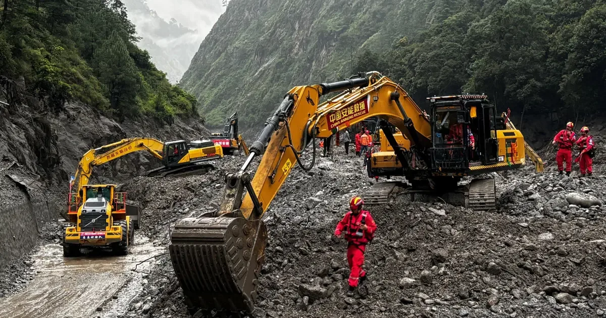 Nepal'de zamana karşı yarış. "93 bin kişi etkilenmiş olabilir"