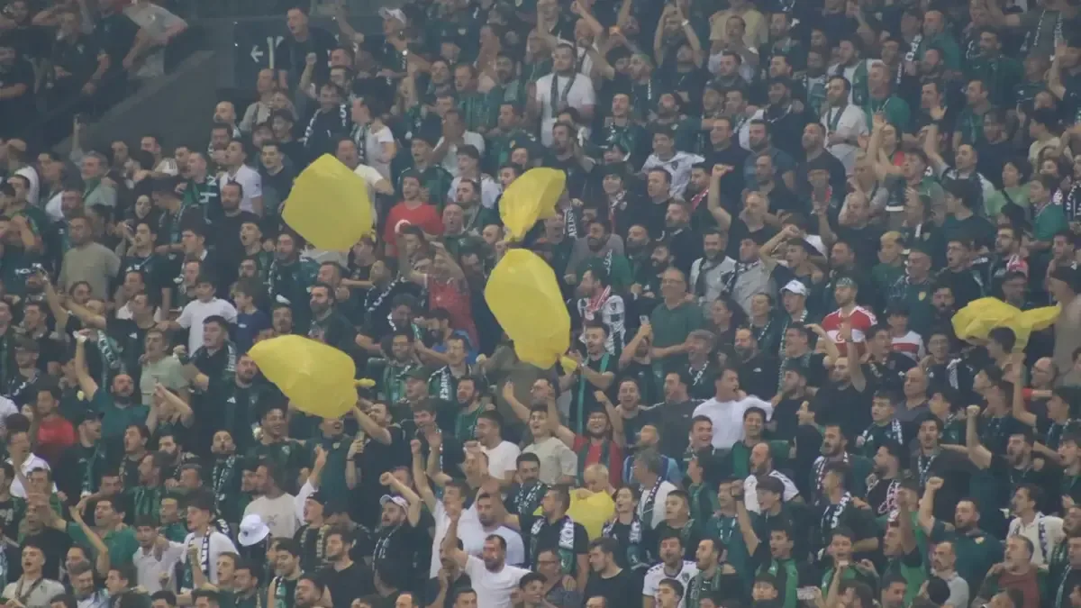 Kocaelispor - Amedspor maçındaki sarı poşete 5 gözaltı