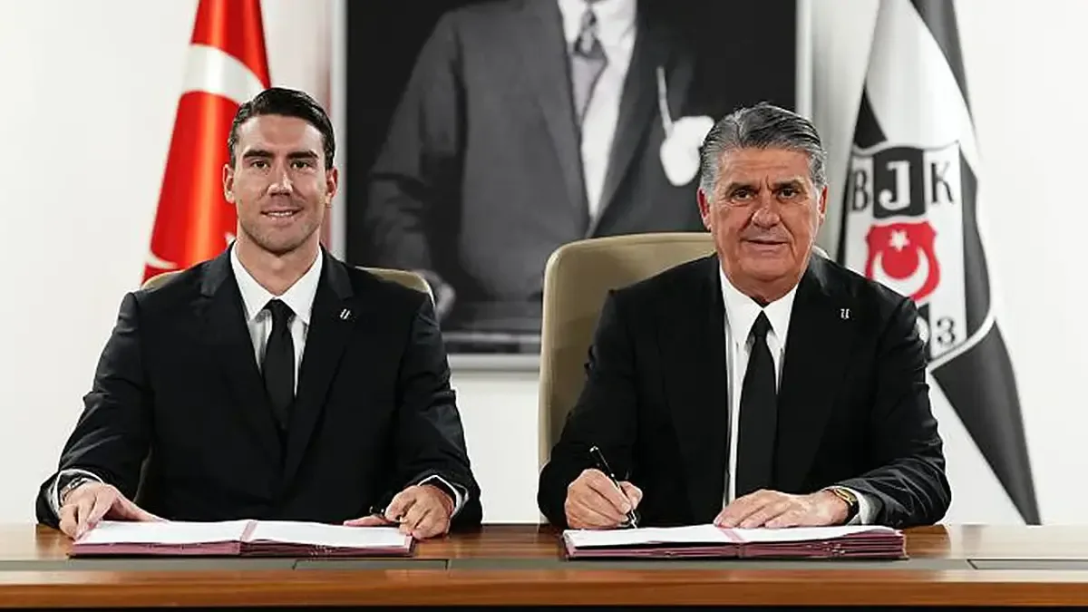 Dusan Vlahovic, imza töreninde Beşiktaş taraftarıyla buluşuyor