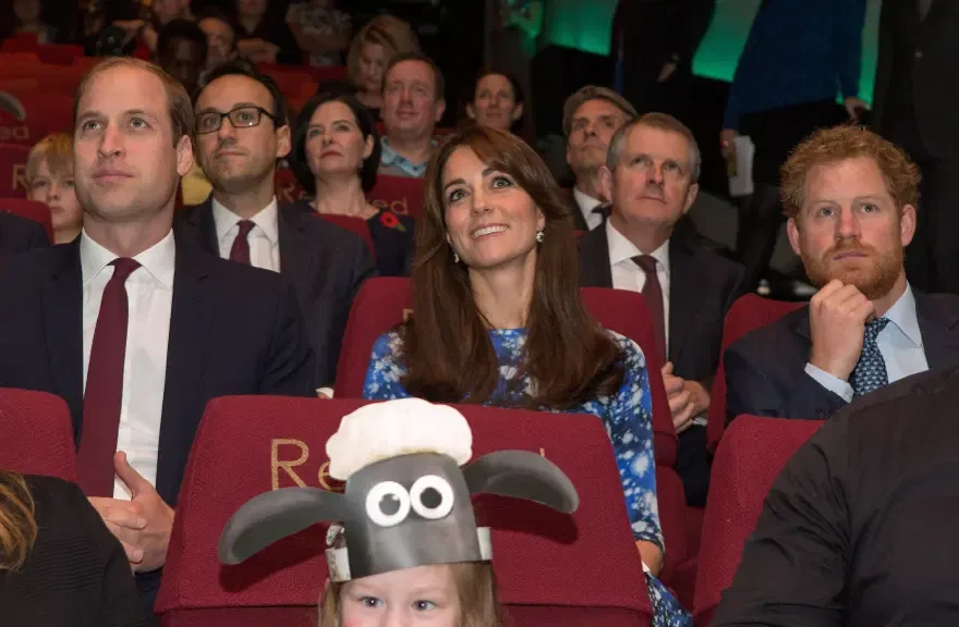 Yıllar sonra aynı ülkedeler. Prens William ve kardeşi Harry barışacak mı?