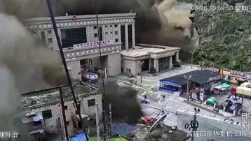 Fransa'da araç kalabalığın arasına daldı. Bir kişi öldü, 10 kişi yaralandı