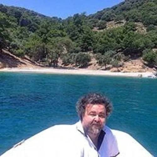 26 yıllık katamaranın sabıkalı geçmişi...Tamir için inceleme yapan mühendis SABAH’a konuştu