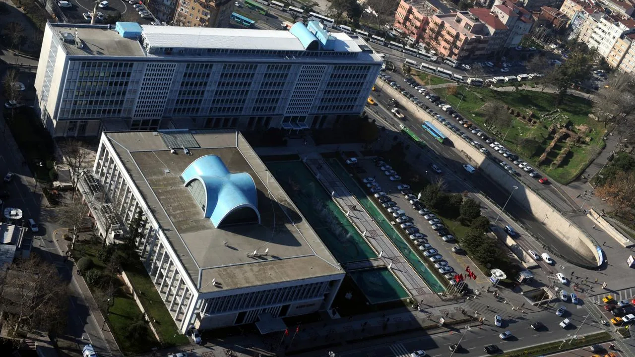 İBB'ye yeni operasyon: Çok sayıda yönetici hakkında gözaltı kararı