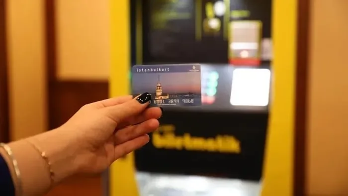 Siber dolandırıcılardan ‘İstanbul kart’ tuzağı: Vatandaşı milyonlarca lira dolandırdılar! Meğer İBB resmi s...