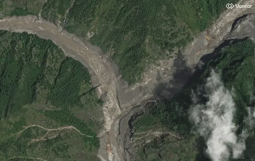 Nepal'deki felaket nasıl geldi? Uydu görüntüleri gerçeği ortaya çıkardı