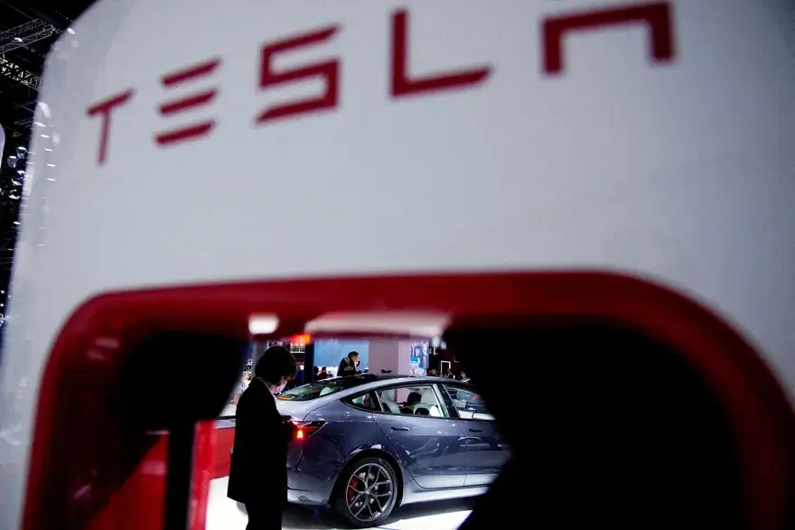 Tesla ve Çinli üreticiler milyonlarca aracı geri çağırıyor