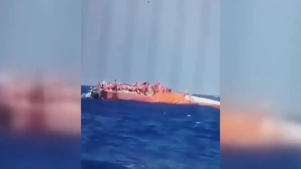 SON DAKİKA! Girne açıklarında yolcu gemisi alabora oldu! KKTC: Can kayıplarımız var