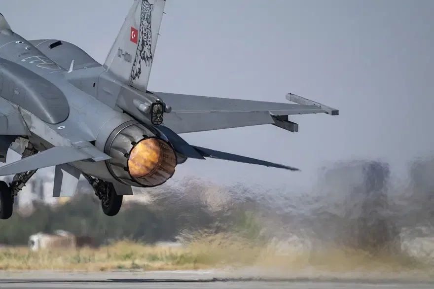 NATO hava sahasında İHA alarmı. Türk jetleri havalandı