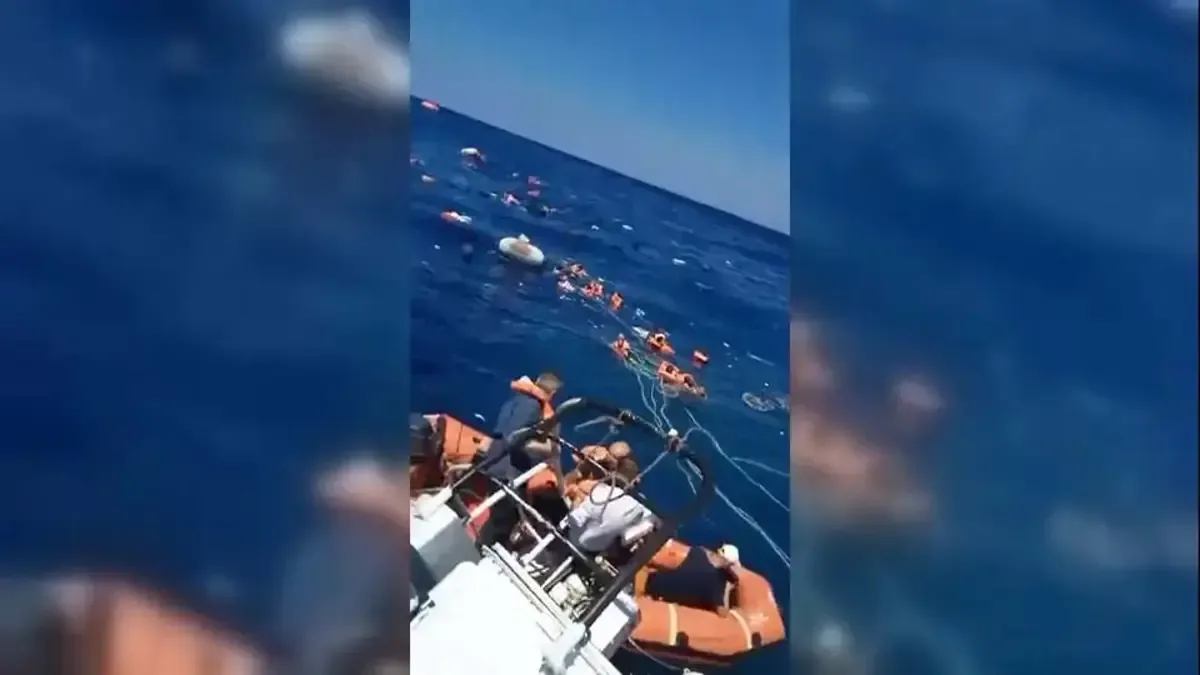 Almanya'da tren istasyonunda patlama: 2 yaralı