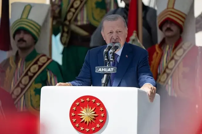 Kanada'dan ABD'ye gümrük vergisi misillemesi: 900 kadar ürüne ek vergi