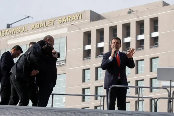 İBB davası 40 günlük aranın ardından yeniden başladı