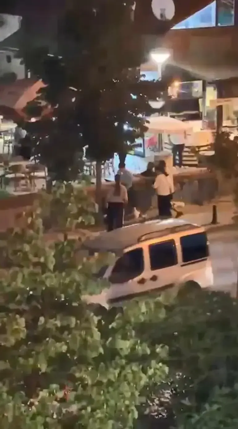 Eski çalışanı kalbinden bıçakladı: Milli antrenörün öldüğü saldırı kamerada