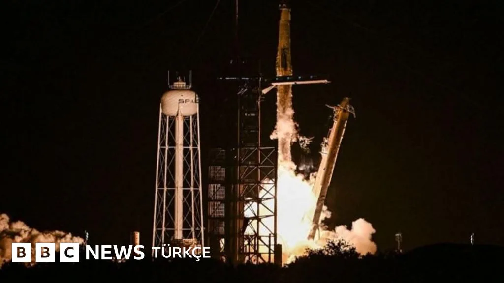 SpaceX roketinin Ay'a çarpması bekleniyor