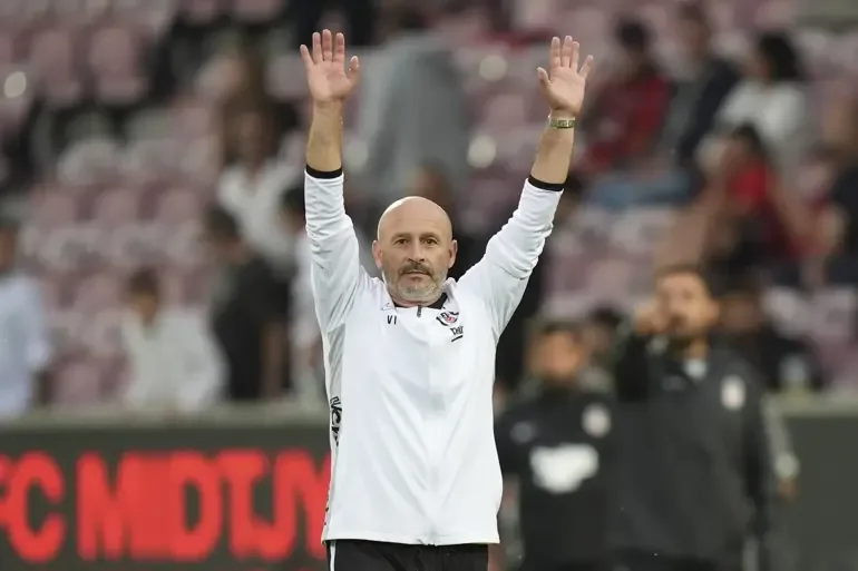 Fenerbahçe ve Beşiktaş Avrupa'da 3. eleme turuna yükseldi