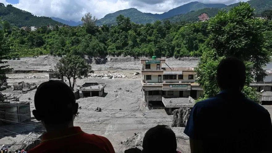 Nepal ve Çin sınırındaki sel felaketinde can kaybı artıyor