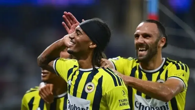 FENERBAHÇE ŞAMPİYONLAR LİGİ KADROSU: FB UEFA Listesi Belli Oldu Mu? Fenerbahçe Şampiyonlar Ligi Kadrosunda ...