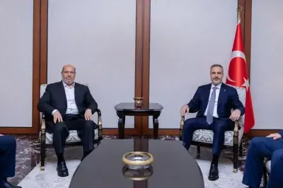 Hürmüz Boğazı'nda mahsur kalan gemiler 'biyolojik istilaya yol açabilir'