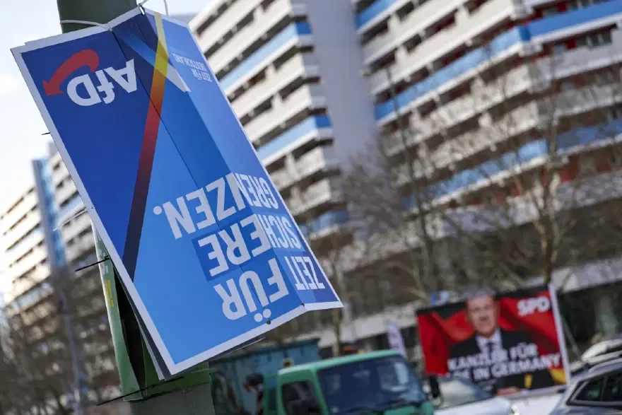 Almanya'da aşırı sağcı AfD, doğuda ilk eyalet hükümetini kuracak