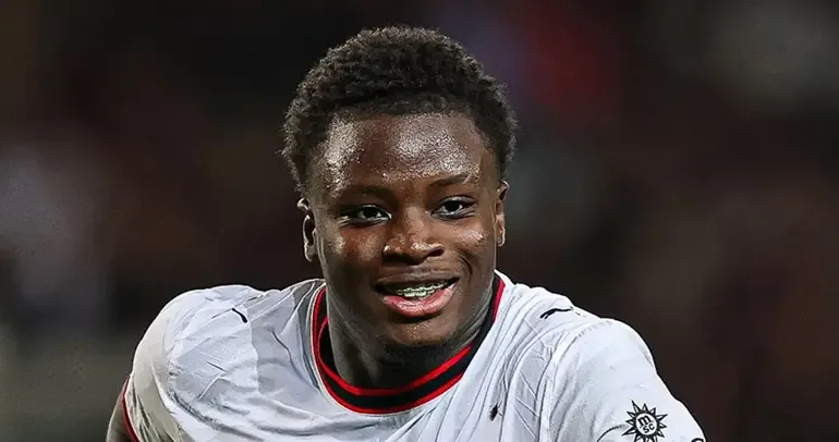 Milan, Leao'nun ayrılık senaryosuna hazırlanıyor