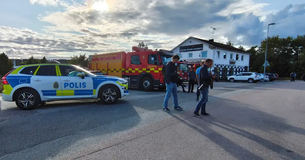 İsveç'te liseye kılıçlı saldırı: İki genç ağır yaralı