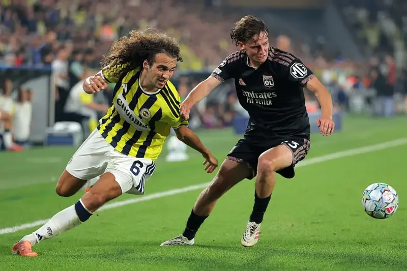 Fenerbahçe, Şampiyonlar Ligi'nde Lyon ile 1-1 berabere kaldı