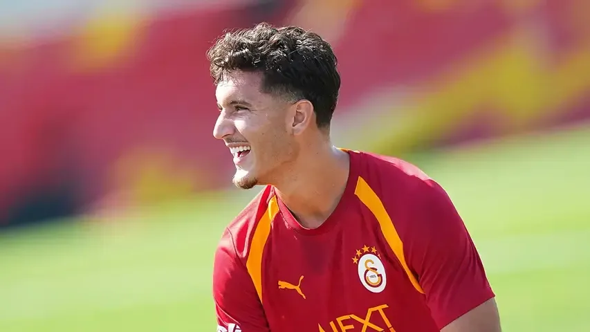 Deniz Gül, Galatasaray'daki ilk antrenmanına çıktı