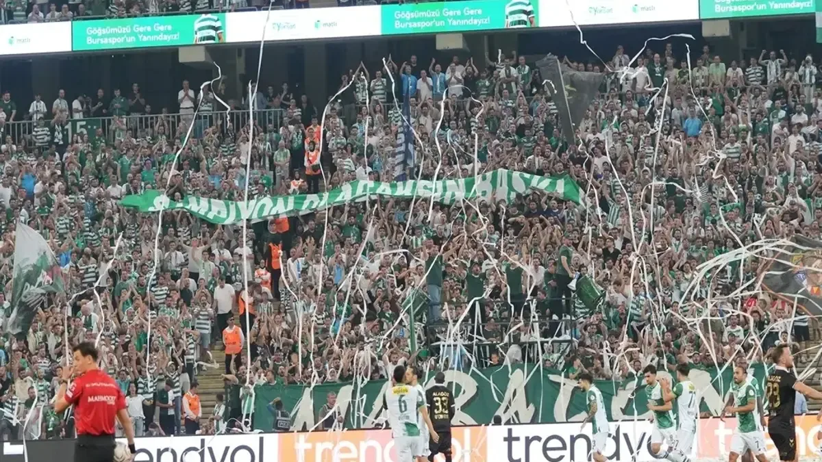Bursaspor, seyirci sayısıyla rakiplerine fark attı