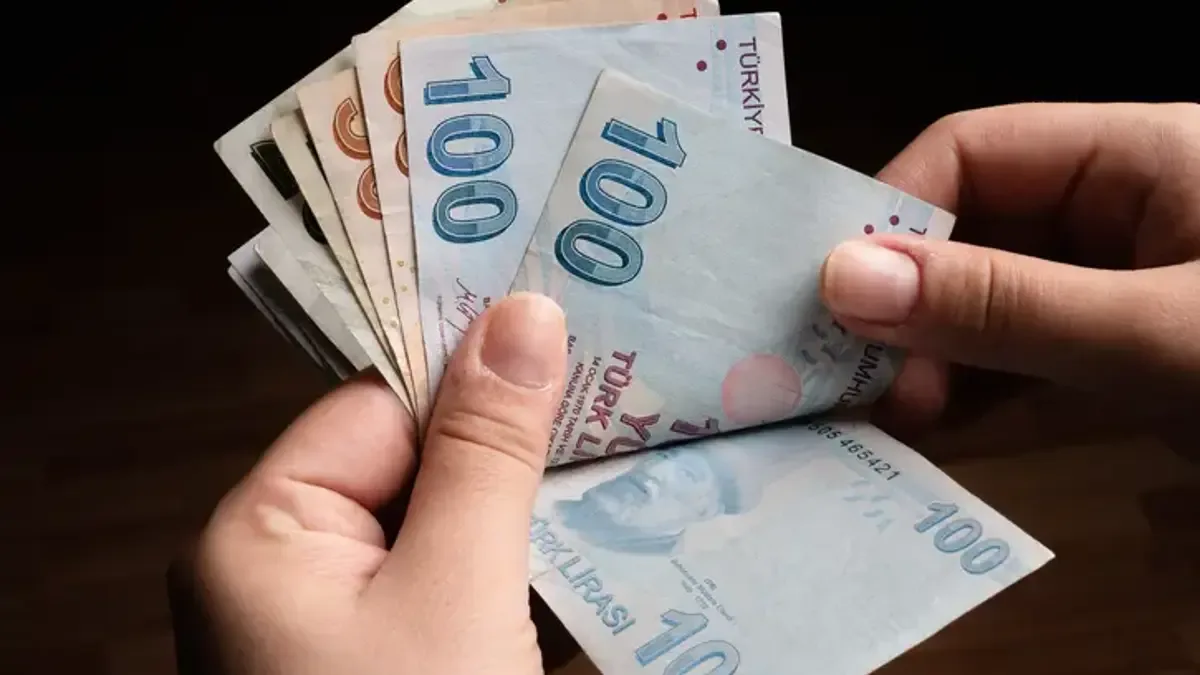 AKBANK EMEKLİ PROMOSYONU AĞUSTOS 2026: Akbank emeklilere ne kadar promosyon ödüyor? Akbank emeklilere kaç T...