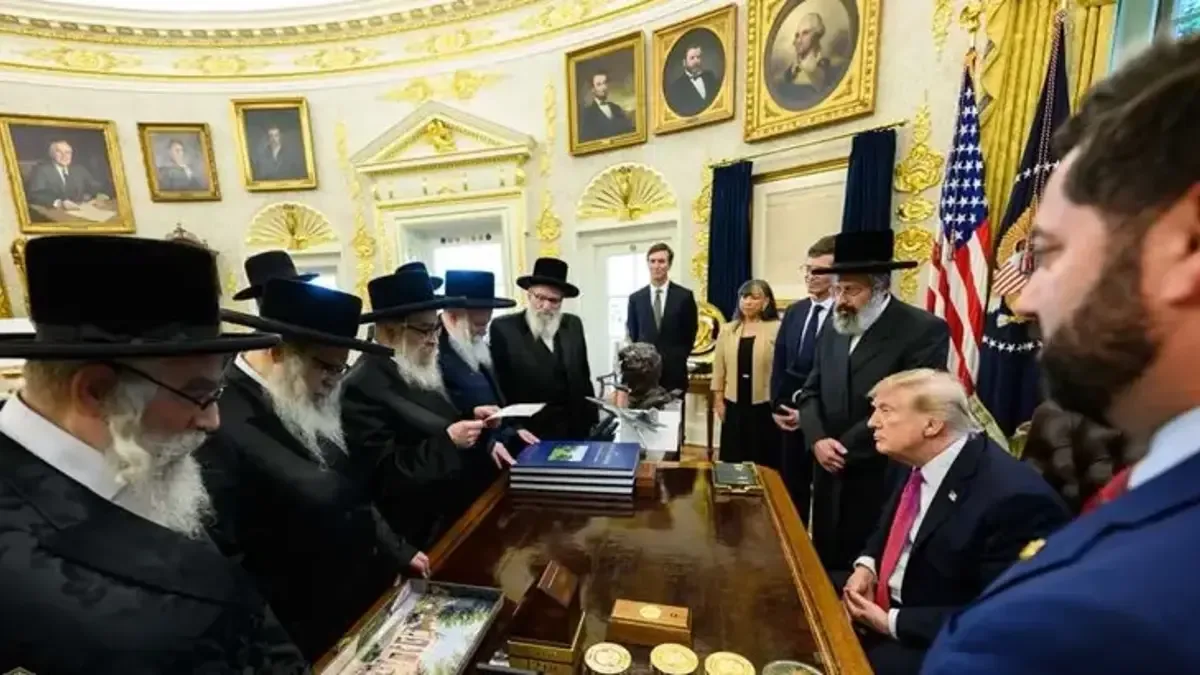 Beyaz Saray'da 47 yıl sonra bir ilk! Trump, Hasidik Yahudileri ile görüştü