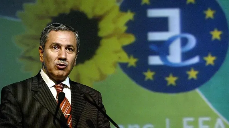 Bülent Arınç'ın gözünden AKP'nin 25 yılı: 'Sistemi düzeltin, ehliyete, liyakate, istişareye önem verin'