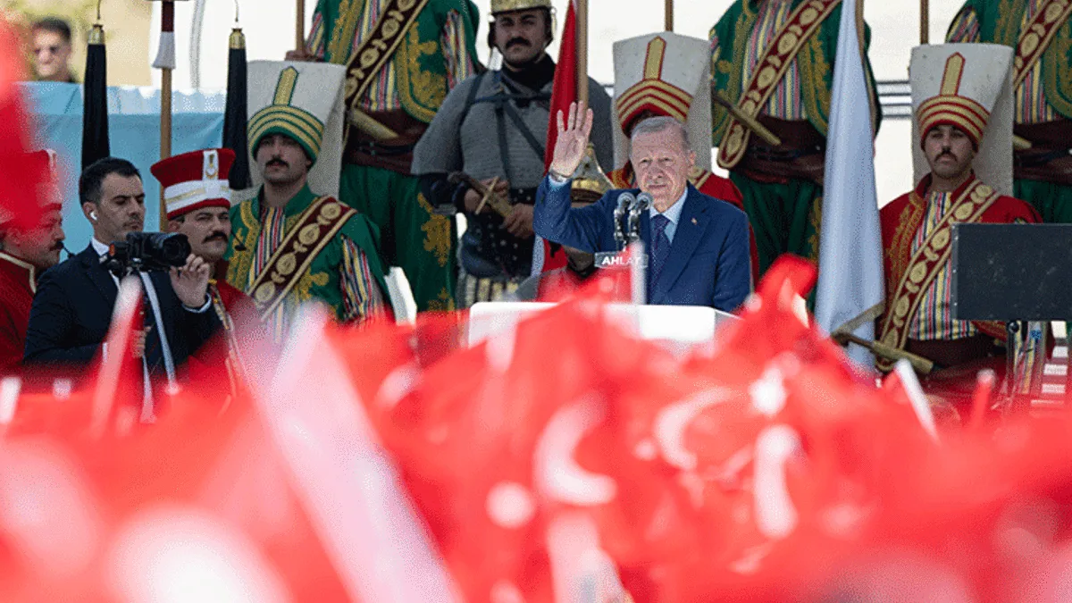 Son dakika... Cumhurbaşkanı Erdoğan: Bölgemizde tarih yeniden yazılıyor, Türkiye yön veriyor