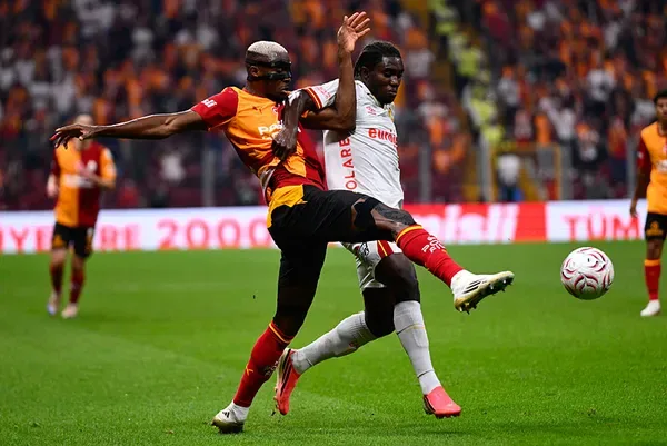 Galatasaray geri dönerek kazandı! Göztepe gol yağmurunda mağlup