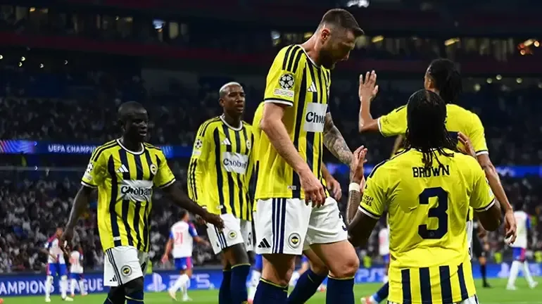 Fenerbahçe’nin Şampiyonlar Ligi kadrosu belli oldu
