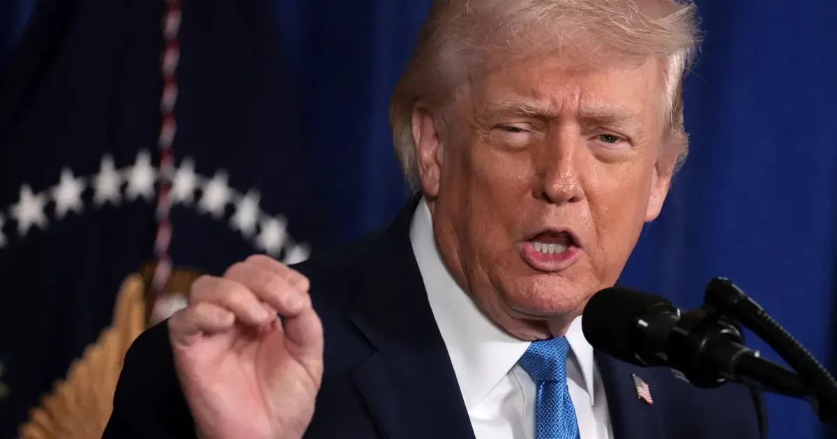 Seçim haberini beğenmeyen Trump, NBC muhabirini tehdit etti