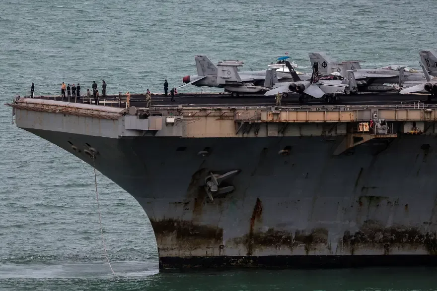 Aylarca denizden çıkmadı. USS Abraham Lincoln'ın son hali şaşırttı