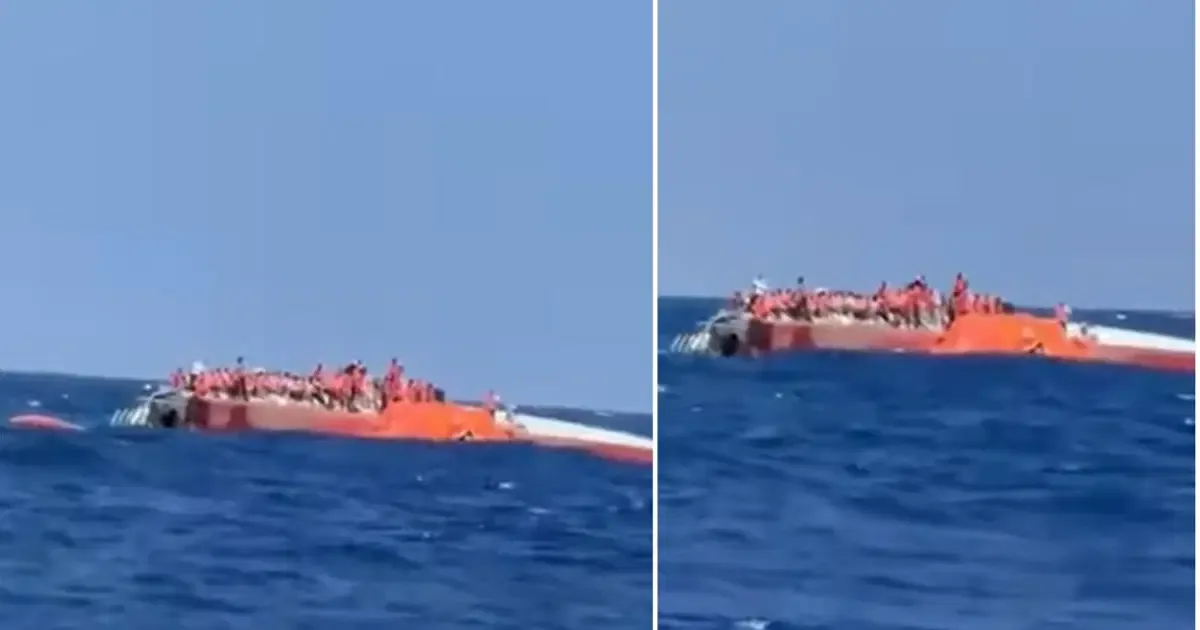Girne açıklarında katamaran tipi Türk yolcu gemisi alabora oldu