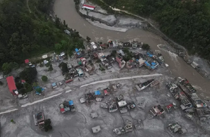 Nepal'de zamana karşı yarış. "93 bin kişi etkilenmiş olabilir"